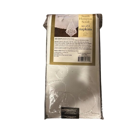 South Hampton Scroll Easy Care Tablecloth & Napkins Set 60" X 84" White Polyeste - Picture 5 of 5